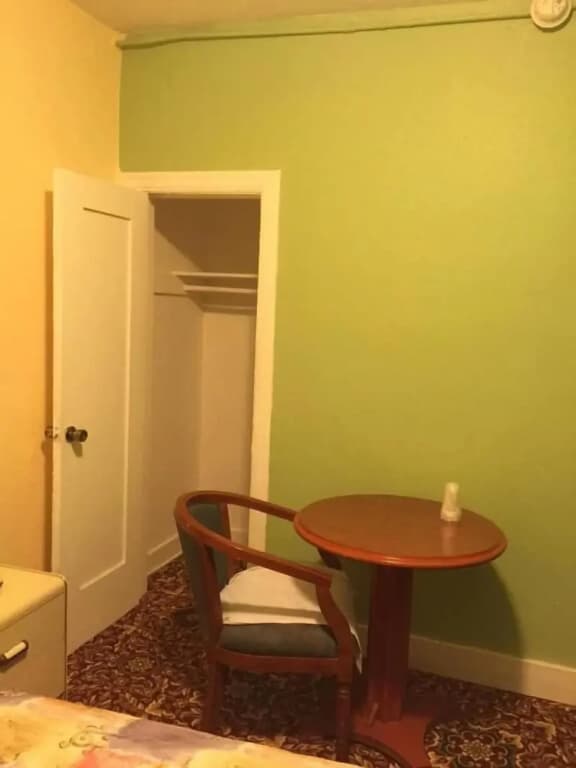 Hollywood Roxy Hotel - photo 4