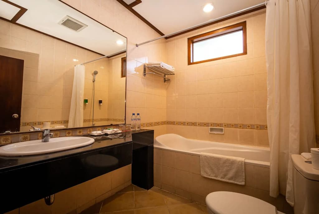 Yulia Beach Inn Kuta - photo 7