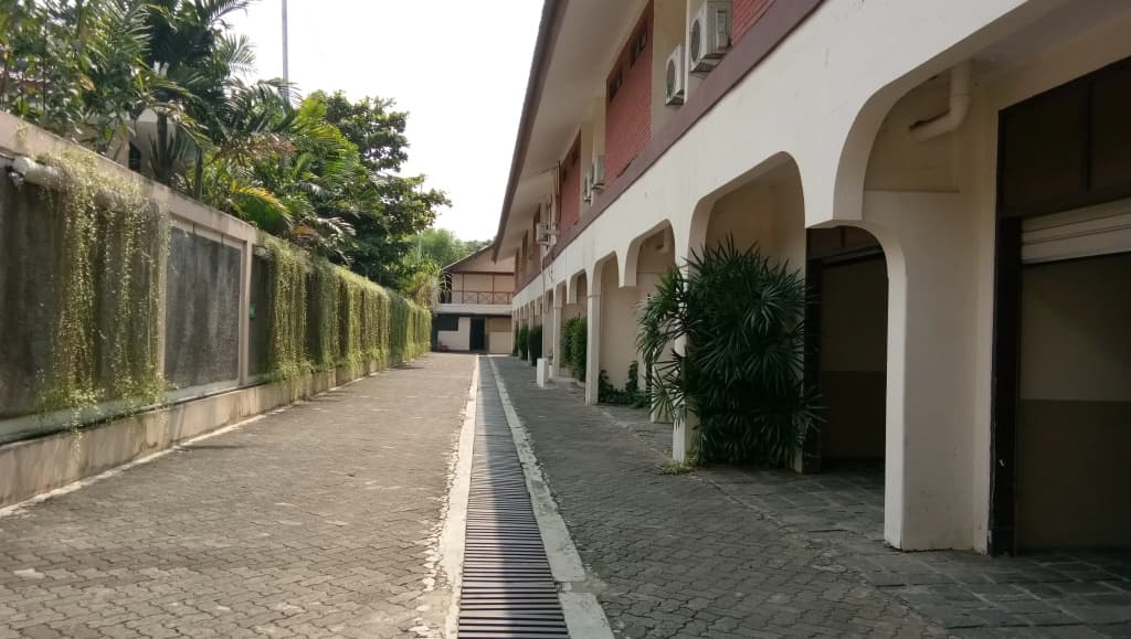 C'One Hotel Cempaka Putih - photo 11