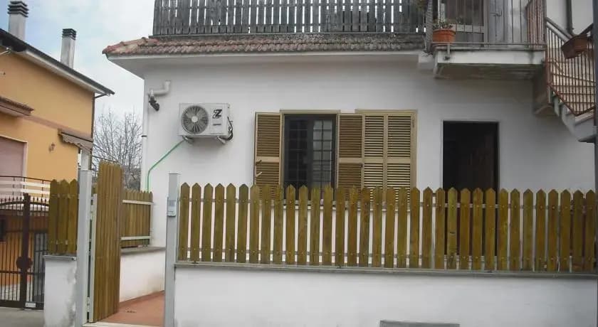 Love's House - photo 1