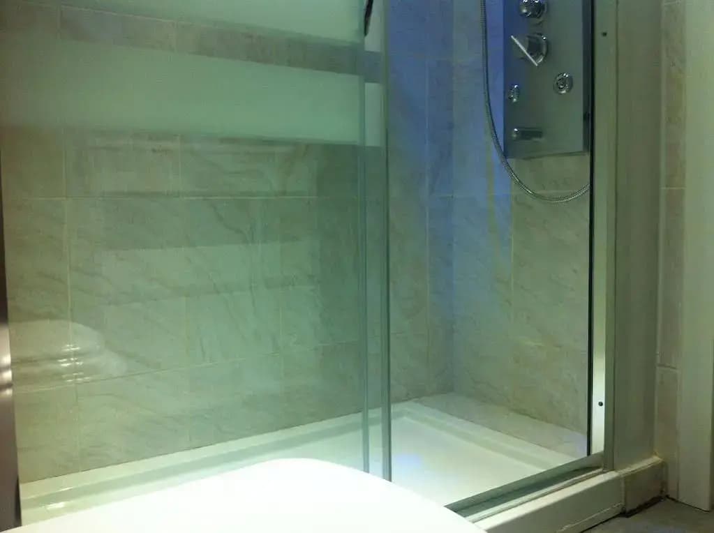 Plaza Spain Guest House - photo 9