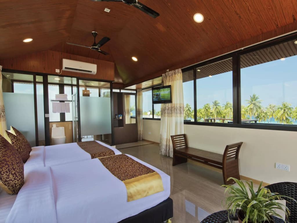 Arena Beach Hotel - photo 8