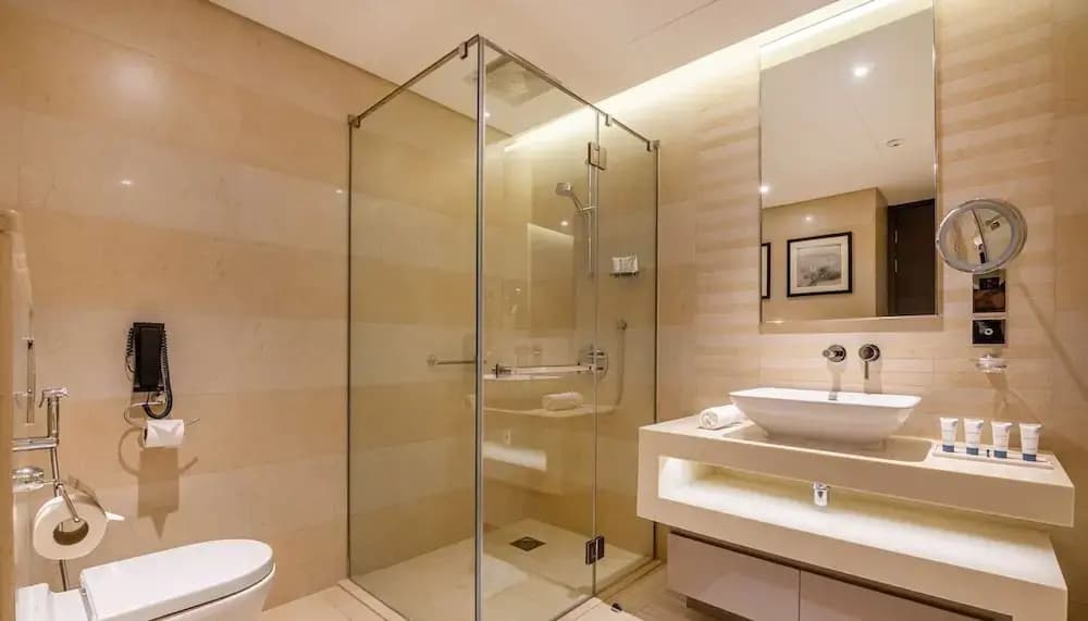 Elegant 1BR Near Wafi Mall Central Dubai Stay - photo 7