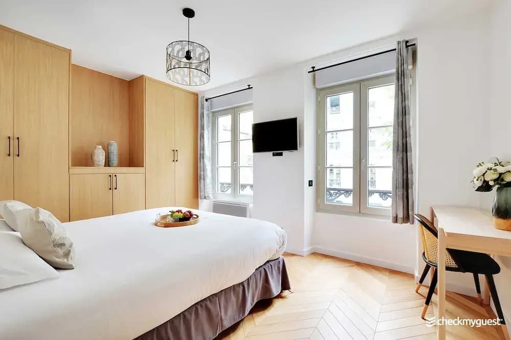 Charming Apartment- 2br/6p - Le Marais - photo 6