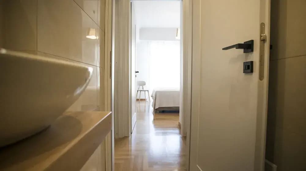 Elegant apartment under Acropolis - photo 7