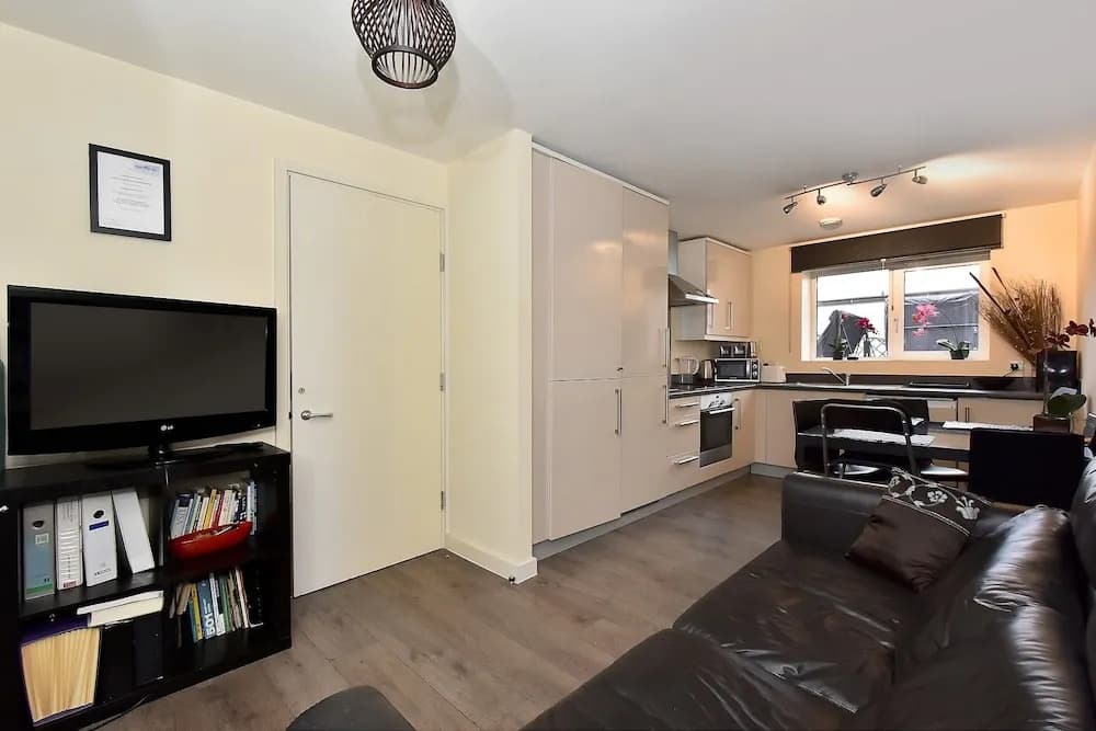 Belgravia Apartments- Wilton Road - photo 3