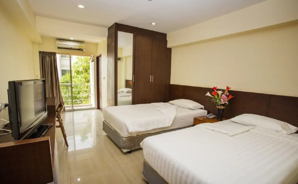 The Loft Resort Bangkok - photo 5
