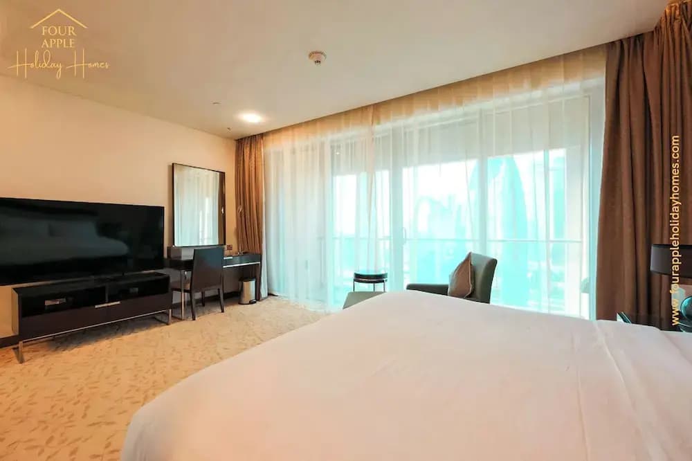 Studio with Thrilling Burj Khalifa View - photo 9