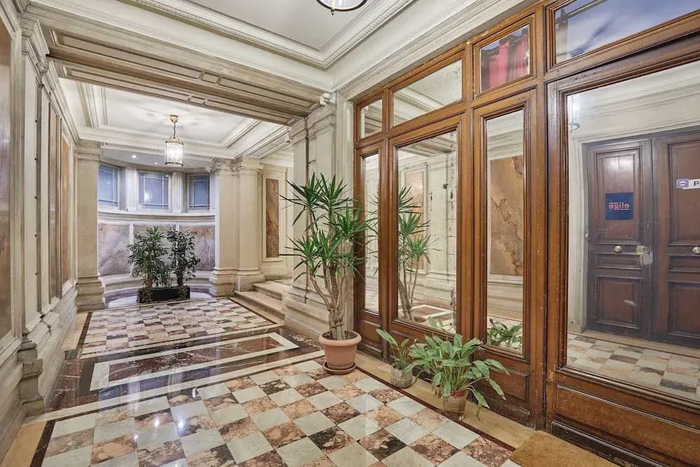 Saint Honore Luxury Apartment With AC - photo 14