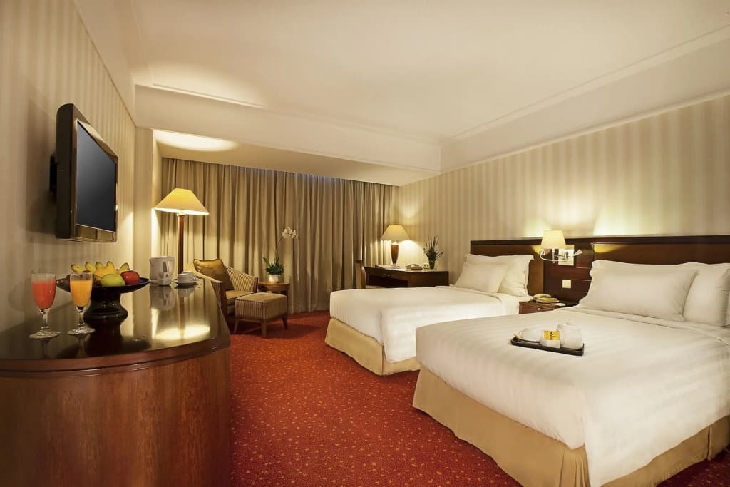 REDTOP Hotel & Convention Center - photo 4