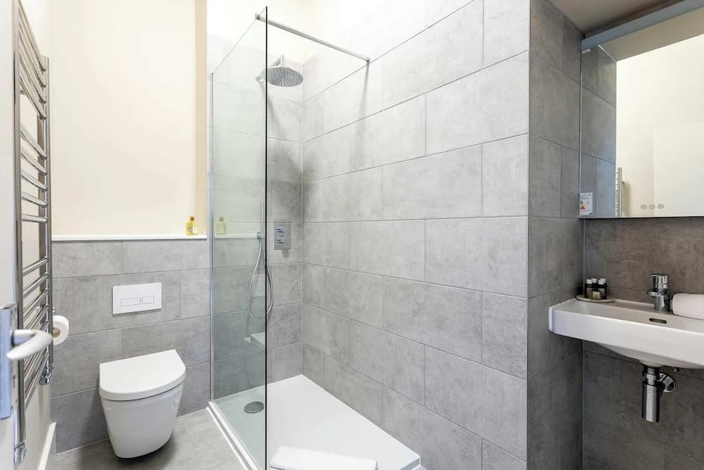 Cosy North Kensington Flat - photo 7