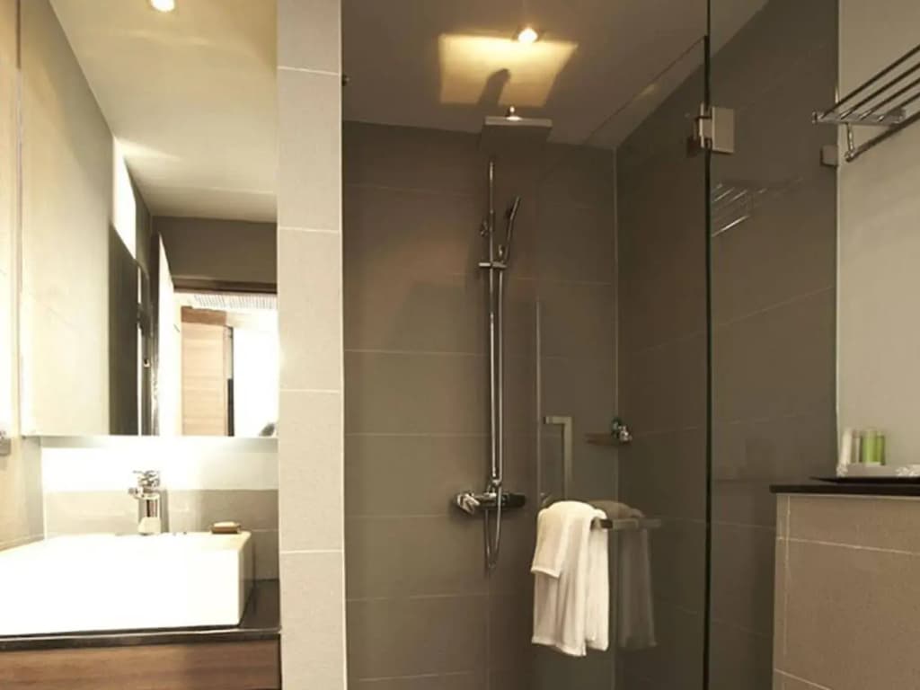 Sukhumvit Suites Hotel - photo 19