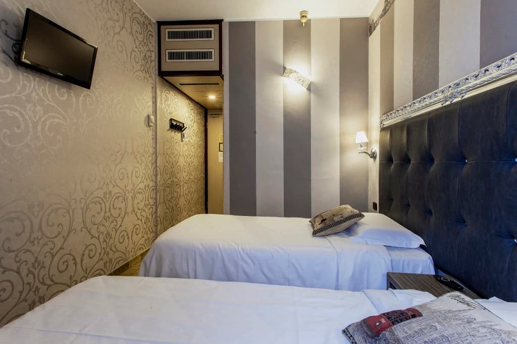 Hotel Canova - photo 30