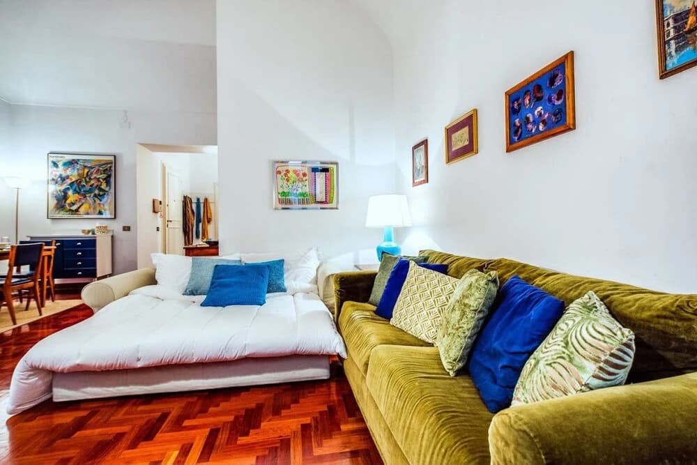 Well Decorated Flat With Amazing Central Location! - photo 4