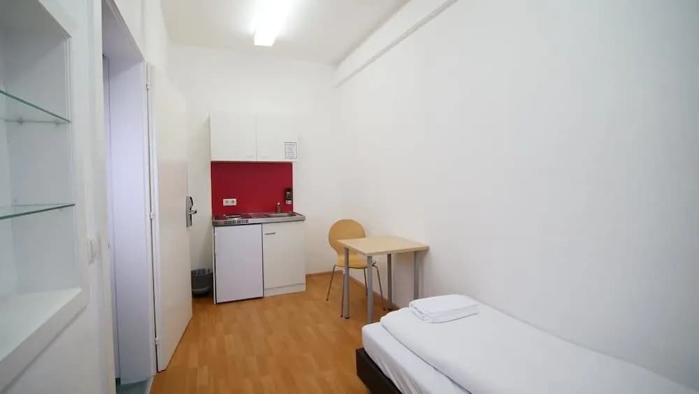 Easy Room Hostel Vienna - photo 6