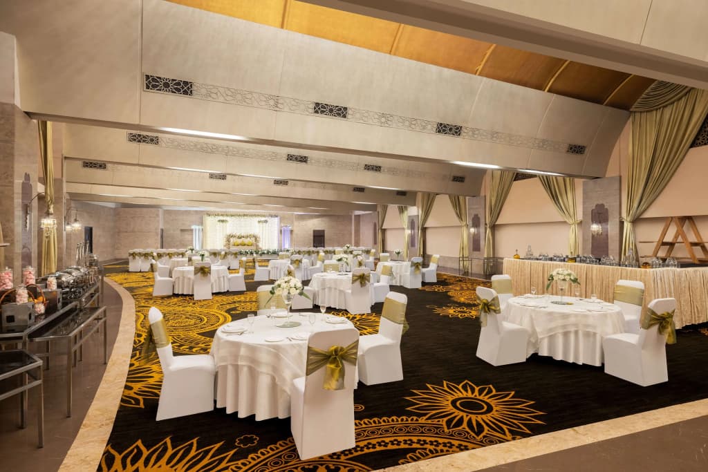 Radisson Blu Hotel New Delhi Dwarka - photo 22