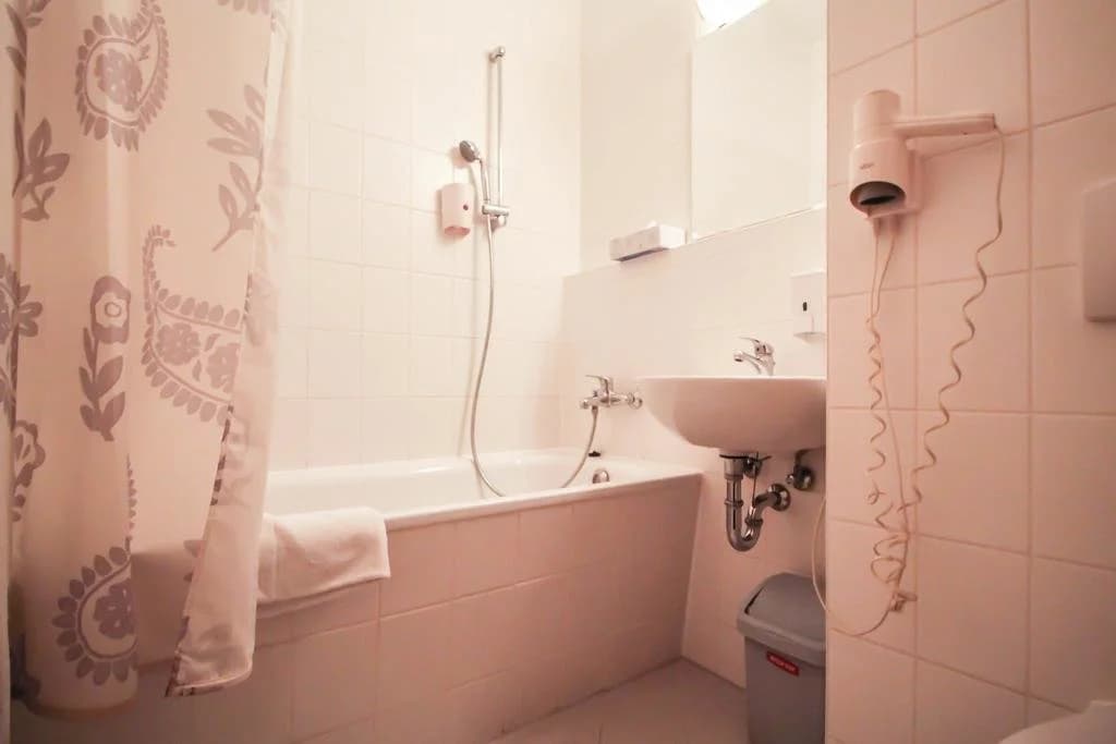 Hotel Atrium Charlottenburg - photo 23