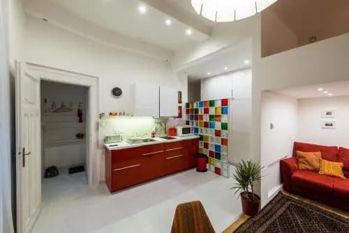 Rainbow Pearl Apartment - photo 2