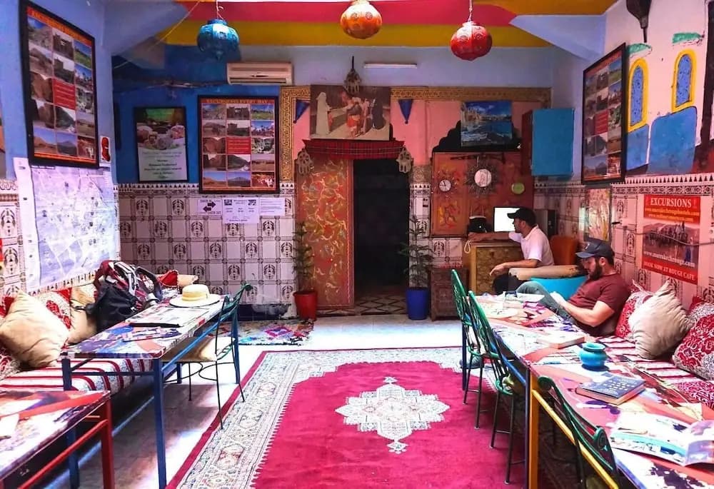Hostel Waka Waka - photo 2