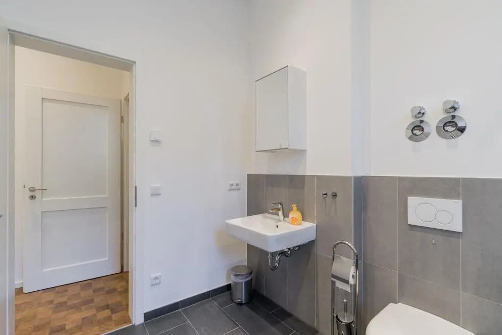 Nena Apartments Hermannplatz - photo 36