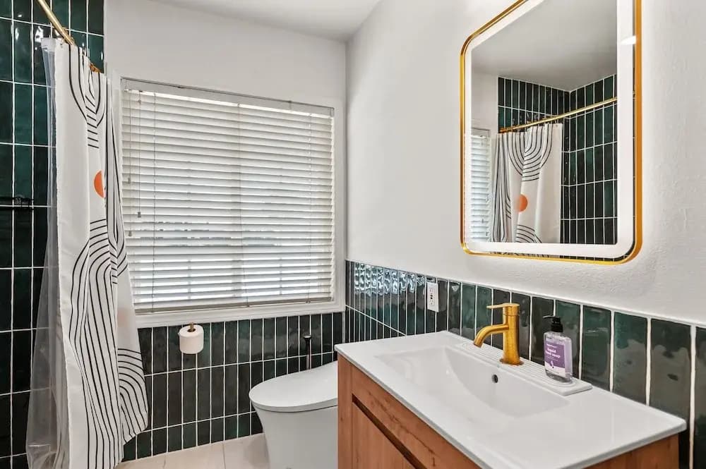 Private Room w Shared Bathroom - photo 7