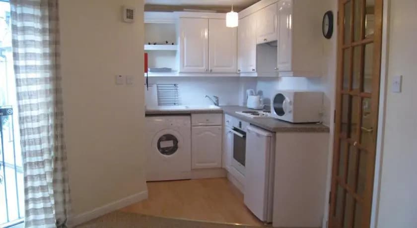 Edinburgh Featherhall Garden Court Apartments - photo 2