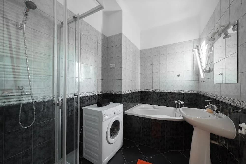 Astoria Apartment - photo 9