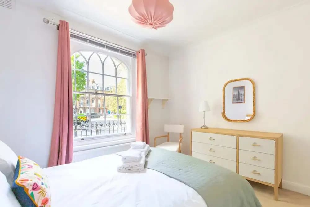 Charming & Central 2BD Flat - Islington - photo 4
