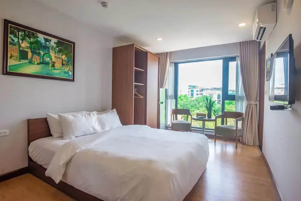 Moon West Lake Residence - photo 5