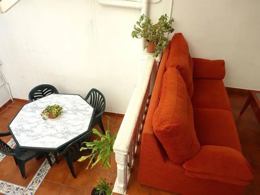 Ramblas Apartments - photo 11