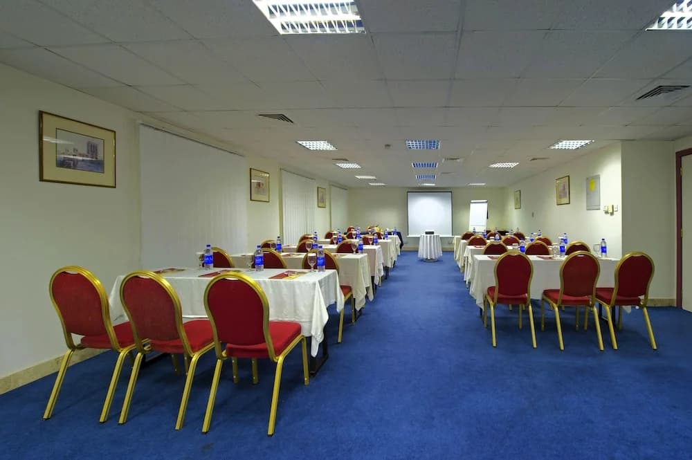 Al Bustan Center & Residence Hotel - photo 24