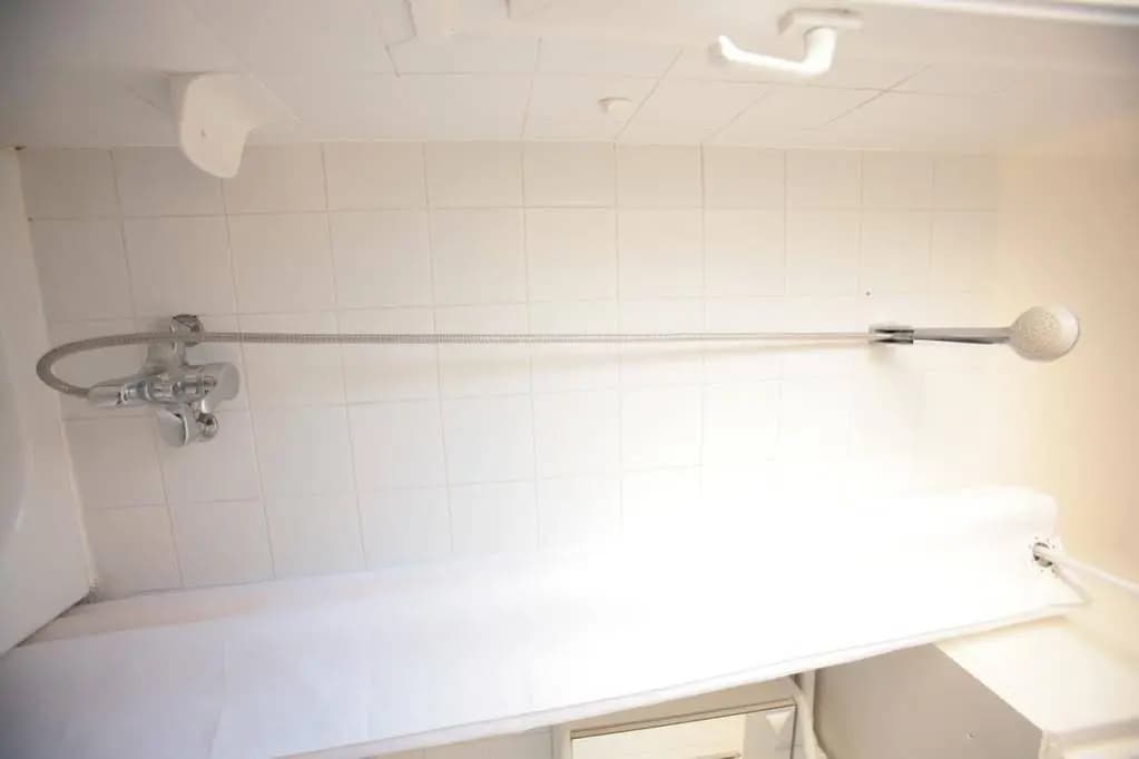 Sunny Saint Germain 1 Bdrm (158) - photo 9