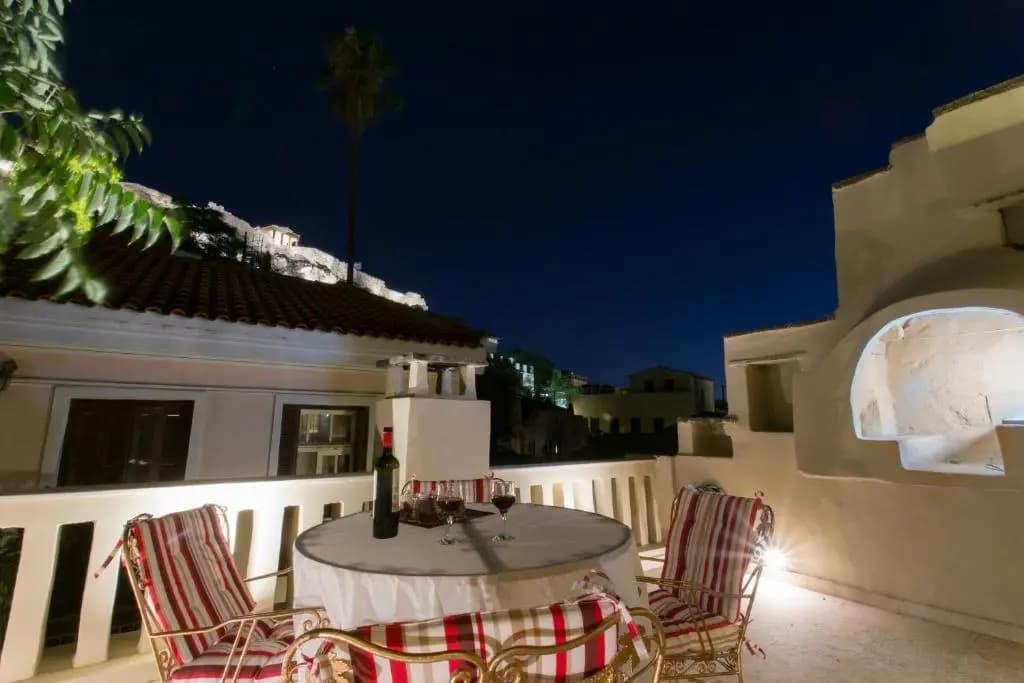 Plaka360 Apartments - photo 8