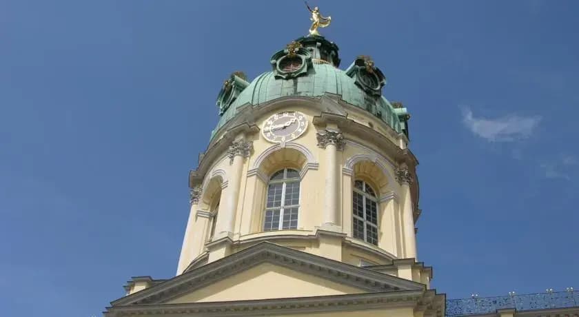 Visitcity24 Castle Charlottenburg - photo 1