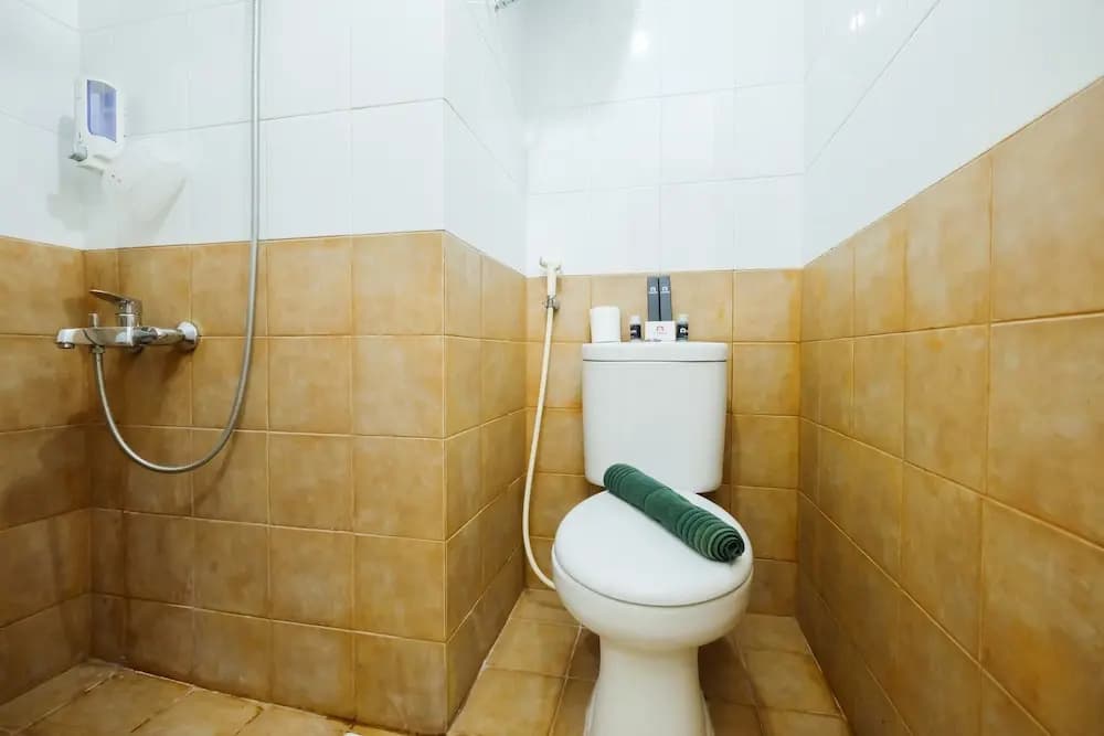 Tranquil 2BR @ Green Pramuka Apartment - photo 19