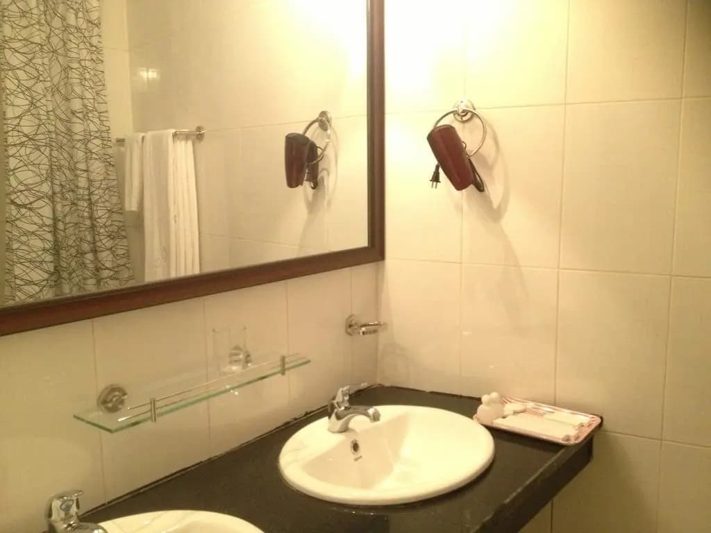A Dong Hotel - photo 9