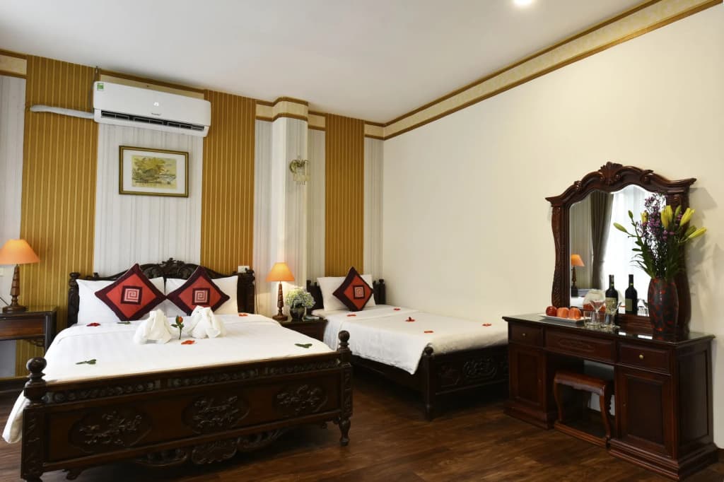 Ibiz City Hostel - photo 2