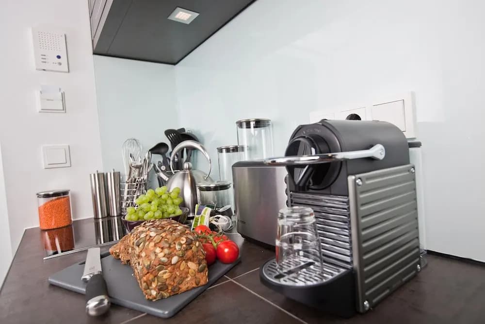 GOODMAN'S LIVING GmbH - photo 7