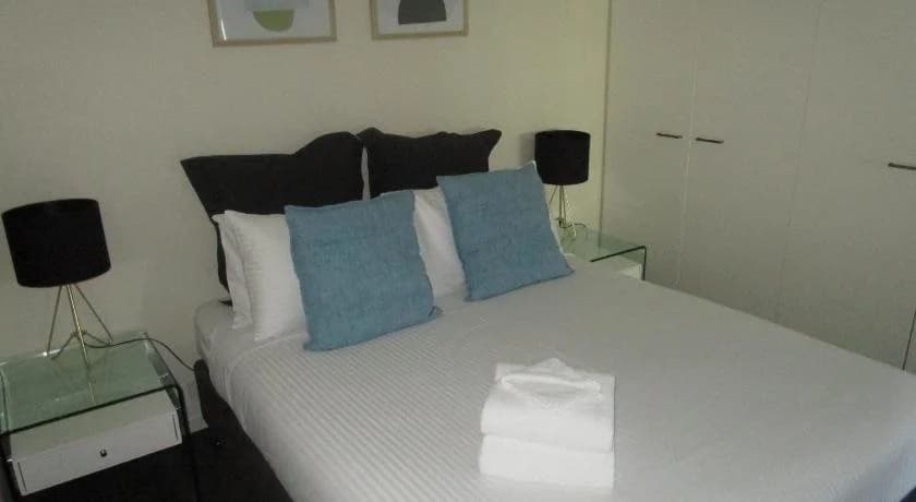 Harbour Escape Apartments - photo 6