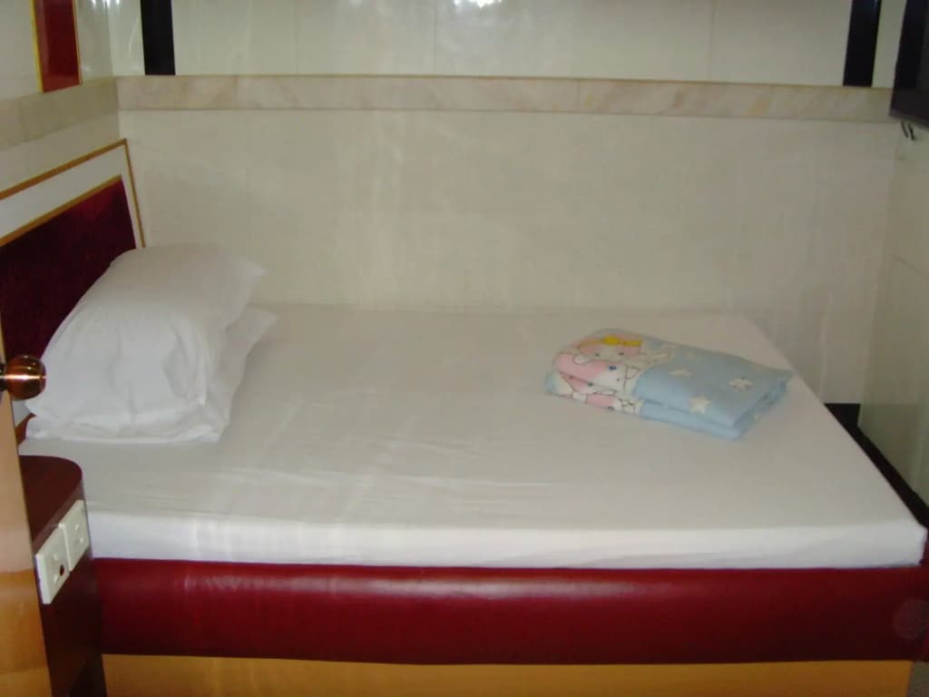 Long Yuen Hotel - photo 2