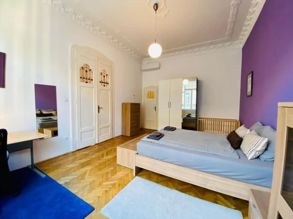 Deco House - Huge central two bedroom - photo 4