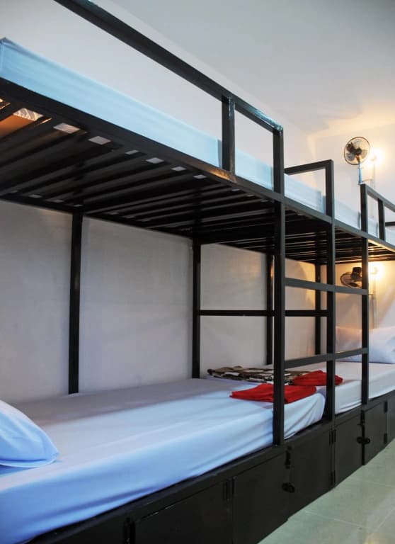 Happy Hippies Hostel - photo 6