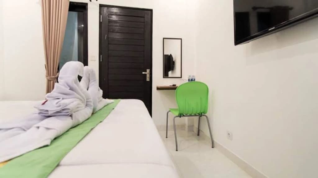Akatara Stay Jimbaran - photo 2