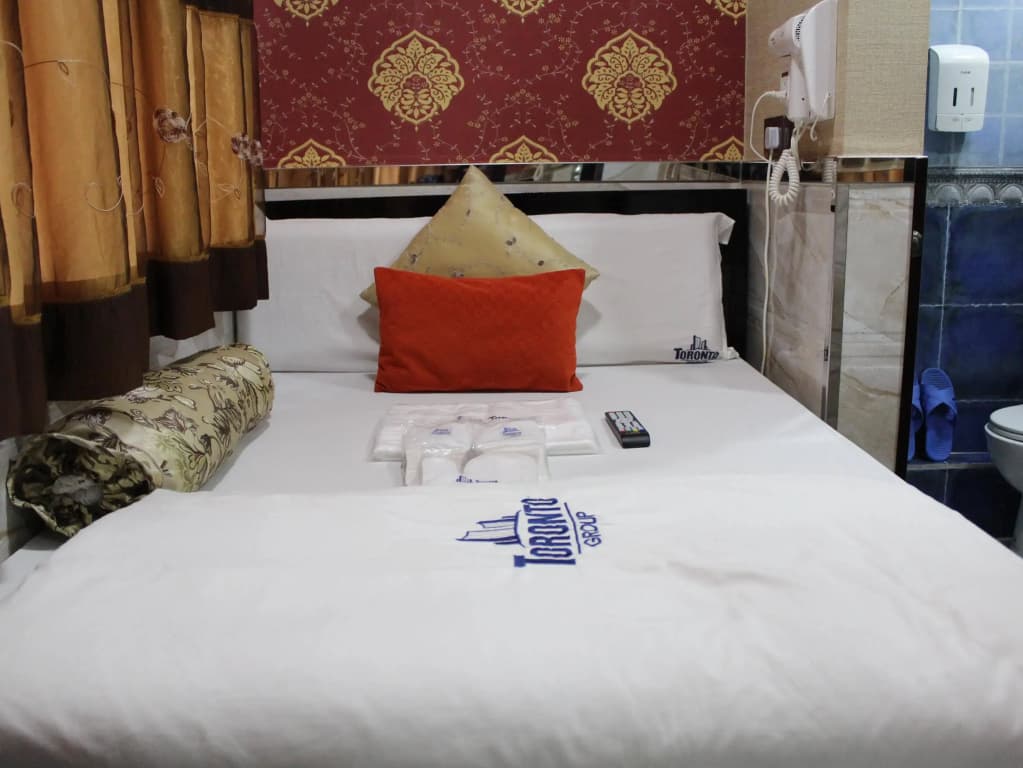 Temple Street Hotel - photo 7