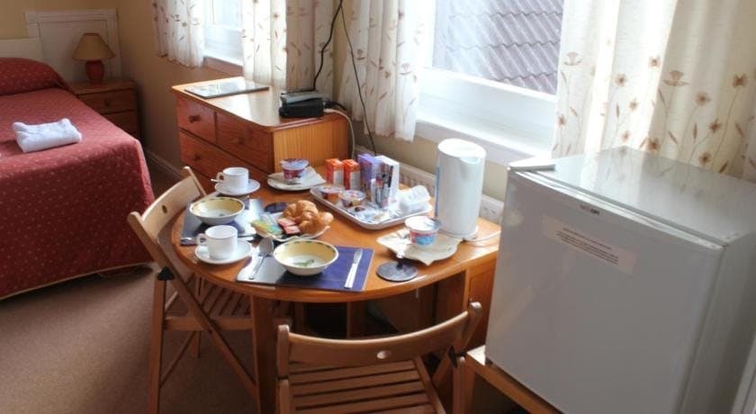 Marchfield Guest House - photo 5