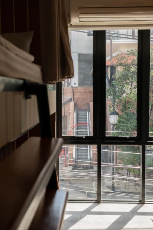 Bed Addict Hostel - photo 7