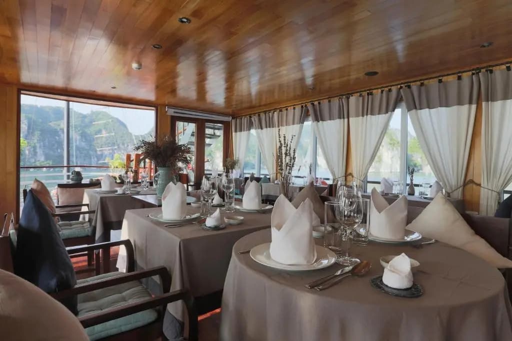 Secret Halong Cruise - photo 13