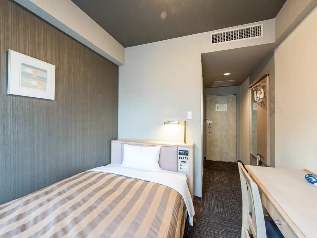 Hotel Route-Inn Tokyo Ikebukuro - photo 3