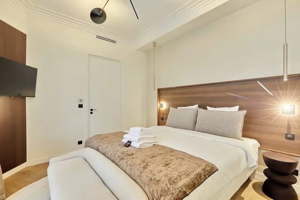 Luxurious AC Apartment Beaubourg Le Marais - photo 3