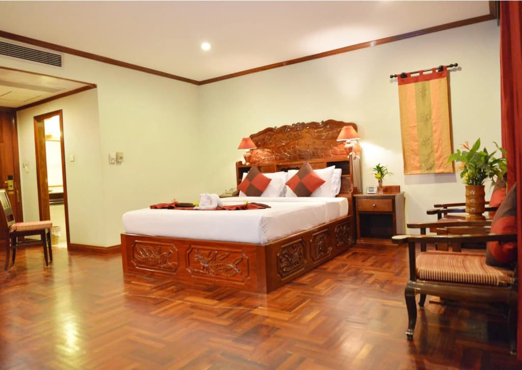Angkor Hotel - photo 6